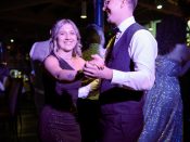 Nutzen Sie die Macht der Tastatur! Die Pfeiltasten schalten die Bilder weiter. (185/233)