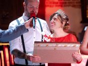 Nutzen Sie die Macht der Tastatur! Die Pfeiltasten schalten die Bilder weiter. (219/233)