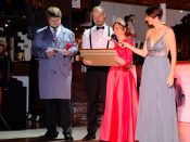 Nutzen Sie die Macht der Tastatur! Die Pfeiltasten schalten die Bilder weiter. (104/233)