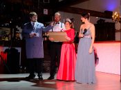 Nutzen Sie die Macht der Tastatur! Die Pfeiltasten schalten die Bilder weiter. (105/233)