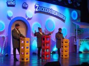 Nutzen Sie die Macht der Tastatur! Die Pfeiltasten schalten die Bilder weiter. (9/95)