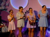 Nutzen Sie die Macht der Tastatur! Die Pfeiltasten schalten die Bilder weiter. (33/276)