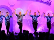 Nutzen Sie die Macht der Tastatur! Die Pfeiltasten schalten die Bilder weiter. (195/276)