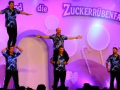 Nutzen Sie die Macht der Tastatur! Die Pfeiltasten schalten die Bilder weiter. (204/276)