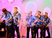 Nutzen Sie die Macht der Tastatur! Die Pfeiltasten schalten die Bilder weiter. (211/276)