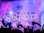 Nutzen Sie die Macht der Tastatur! Die Pfeiltasten schalten die Bilder weiter. (244/276)