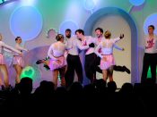 Nutzen Sie die Macht der Tastatur! Die Pfeiltasten schalten die Bilder weiter. (261/276)