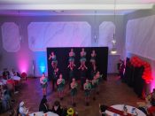 Nutzen Sie die Macht der Tastatur! Die Pfeiltasten schalten die Bilder weiter. (230/274)