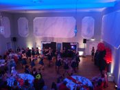 Nutzen Sie die Macht der Tastatur! Die Pfeiltasten schalten die Bilder weiter. (244/274)