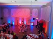 Nutzen Sie die Macht der Tastatur! Die Pfeiltasten schalten die Bilder weiter. (253/274)