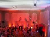 Nutzen Sie die Macht der Tastatur! Die Pfeiltasten schalten die Bilder weiter. (254/274)