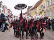 Nutzen Sie die Macht der Tastatur! Die Pfeiltasten schalten die Bilder weiter. (146/527)