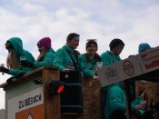 Nutzen Sie die Macht der Tastatur! Die Pfeiltasten schalten die Bilder weiter. (239/527)