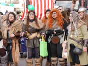 Nutzen Sie die Macht der Tastatur! Die Pfeiltasten schalten die Bilder weiter. (289/527)