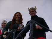 Nutzen Sie die Macht der Tastatur! Die Pfeiltasten schalten die Bilder weiter. (354/527)