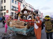 Nutzen Sie die Macht der Tastatur! Die Pfeiltasten schalten die Bilder weiter. (422/527)