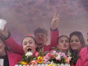 Nutzen Sie die Macht der Tastatur! Die Pfeiltasten schalten die Bilder weiter. (442/527)